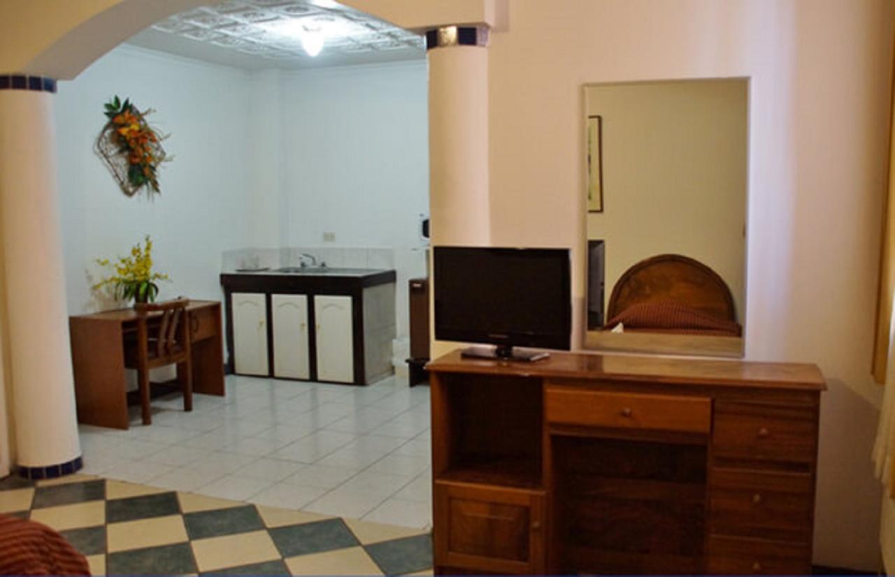 Hotel Valladolid 에레디아 외부 사진